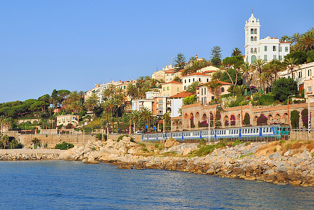 Automotrice régionale sur la côte Ligure