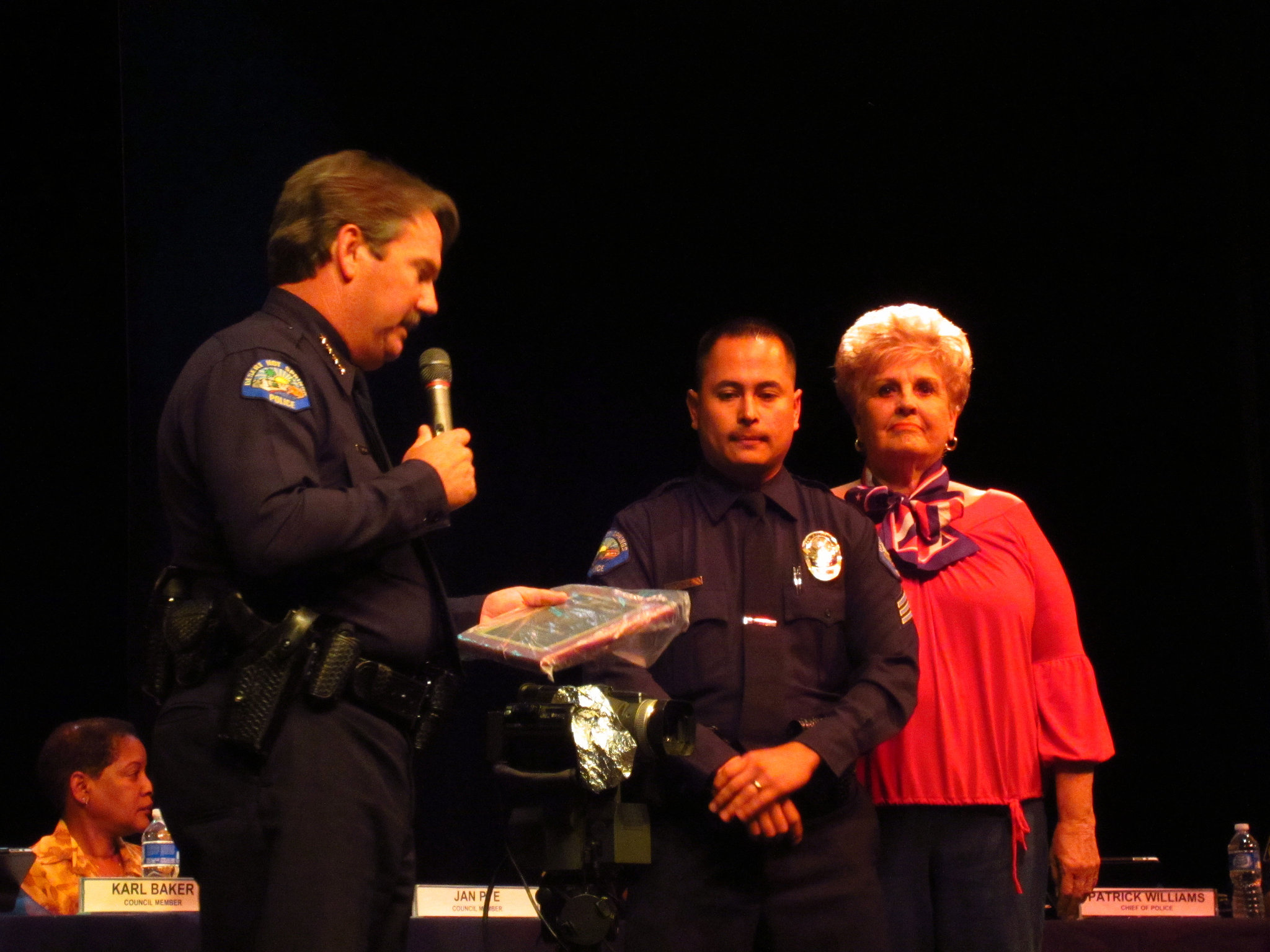Chief Williams - Sgt Paiz - Mayor Parks (0280)