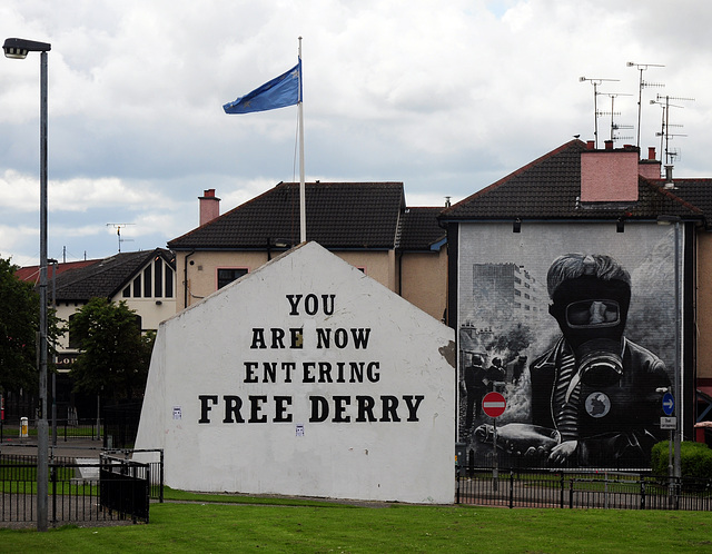 Free-Derry-Memorial