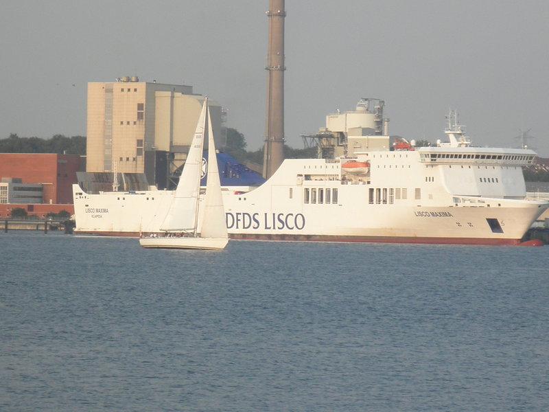 Fähre  LISCO MAXIMA