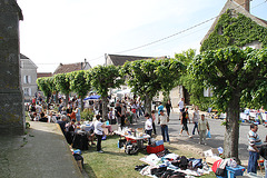 Vide-greniers - 1er mai 2011