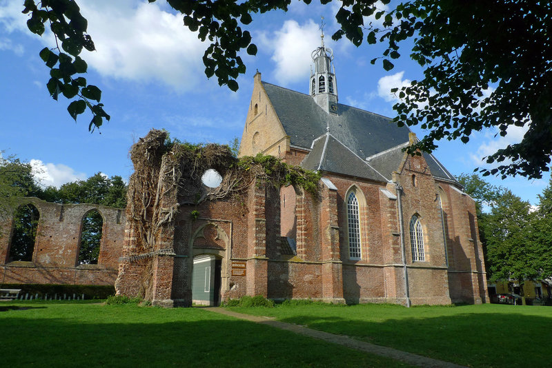 Nederland - Bergen, Ruïnekerk