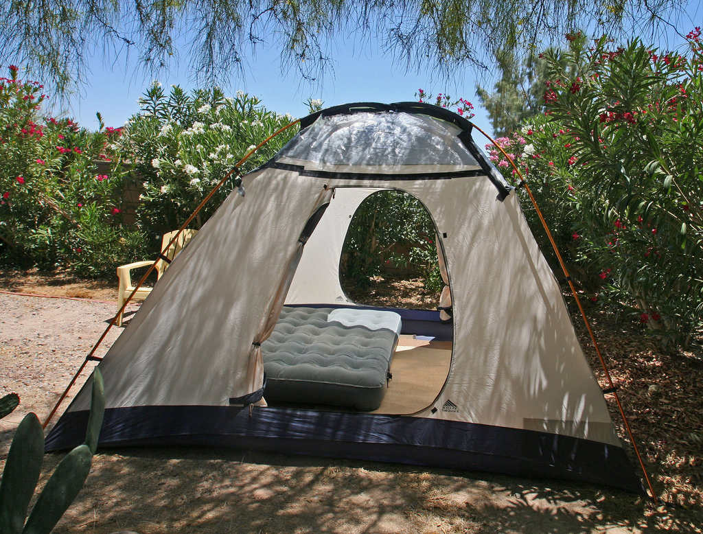Tent - with plastic (0289)