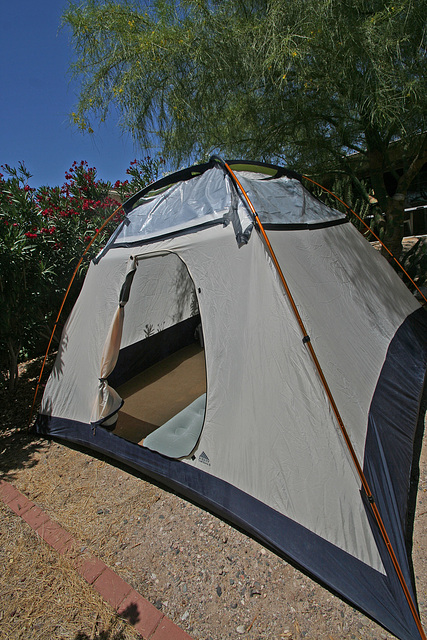 Tent - with plastic (0294)