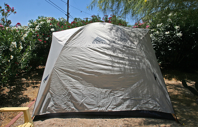 Tent with rainfly (0304)