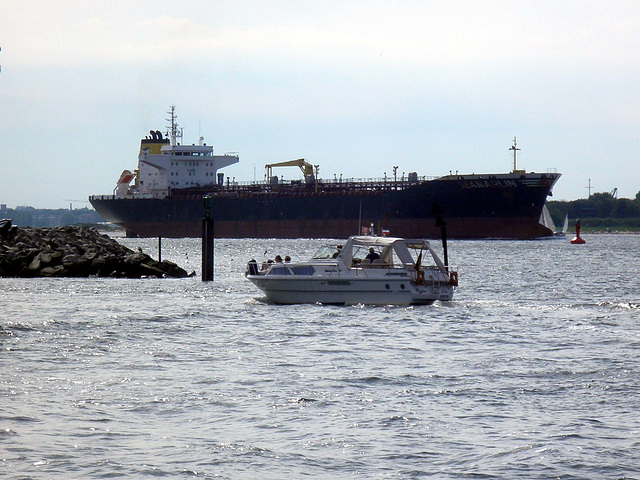 Tanker "SEAMARLIN" auf Kieler Förde