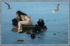 Sirène abandonnée sur son rocher ! pour le Dieu de la mer à qui elle doit appartenir !