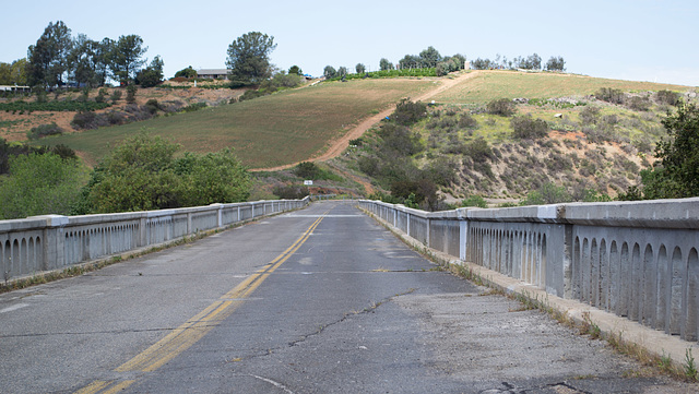 Oceanside San Luis Rey historic bridge (1747)