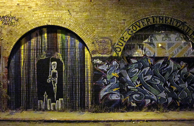 Alley Graffiti (0551)