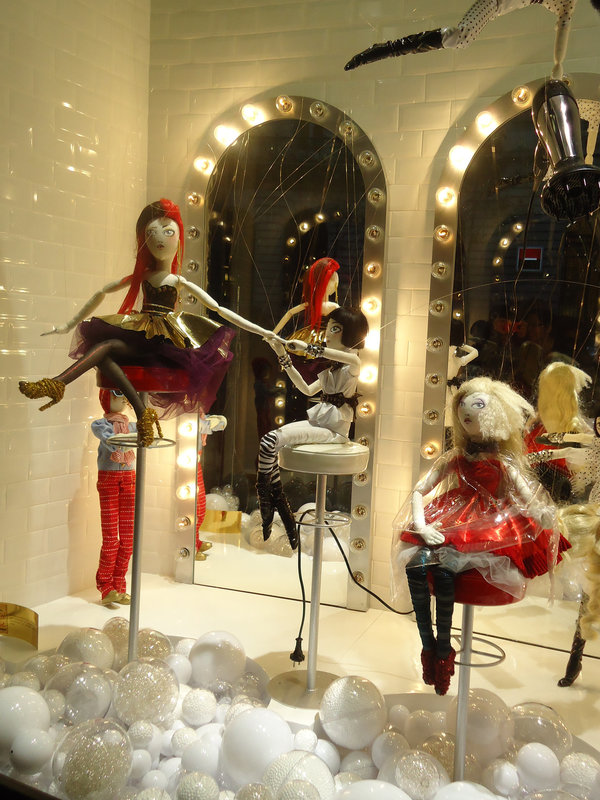 SALON DE COIFFURE