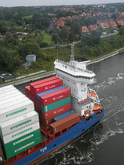 Brücke und Container - draufsicht