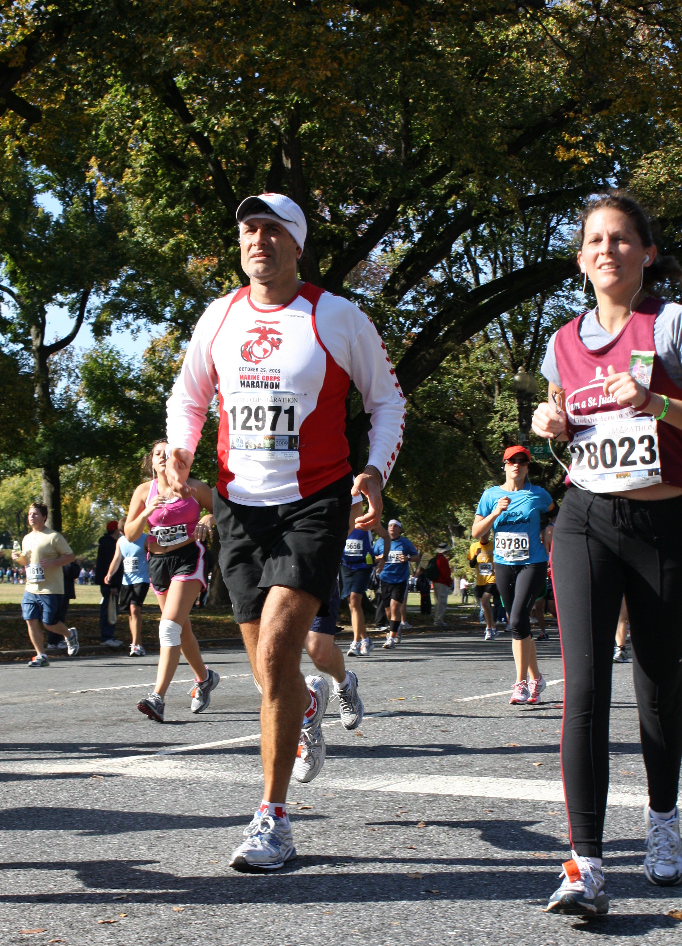 33a.MCM34.Race.ConstitutionAvenue.WDC.25October2009