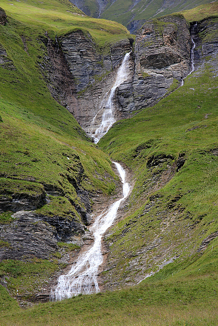 Wasserfall im Weitental