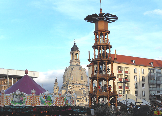 2011-12-15 10 Striezelmarkt