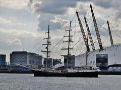 s.v. tenacious on the thames