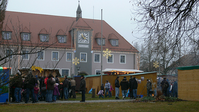 eine Kleinstadt u. ihr Weihnachtsmarkt