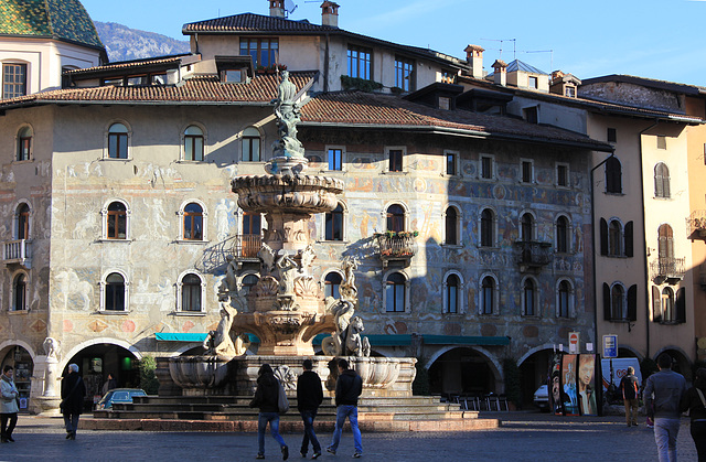 Neptunbrunnen auf dem Domplatz