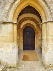 north leigh church , oxon.