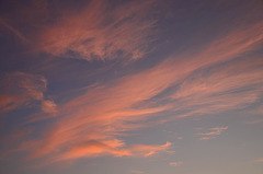 nuages et traîne de couchant