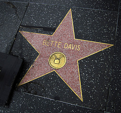 Great L.A. Walk (1256) Bette Davis