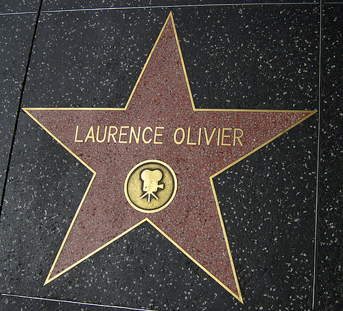 Great L.A. Walk (1287) Laurence Olivier