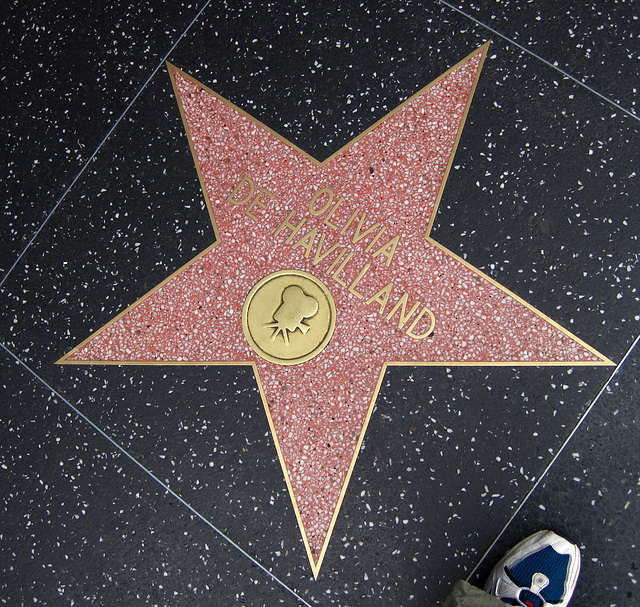 Great L.A. Walk (1353) Olivia De Havilland