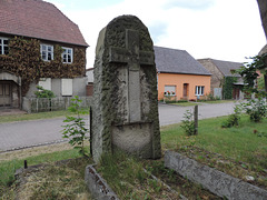 Alter Grabstein in Gebersdorf