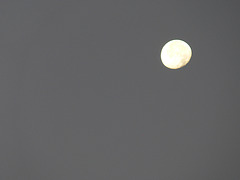 Der Mond legt sich langsam Schlafen
