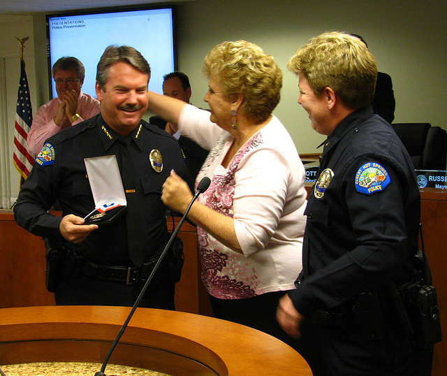 Chief Pat Williams - Mayor Yvonne Parks - Comander Kate Singer (2437)