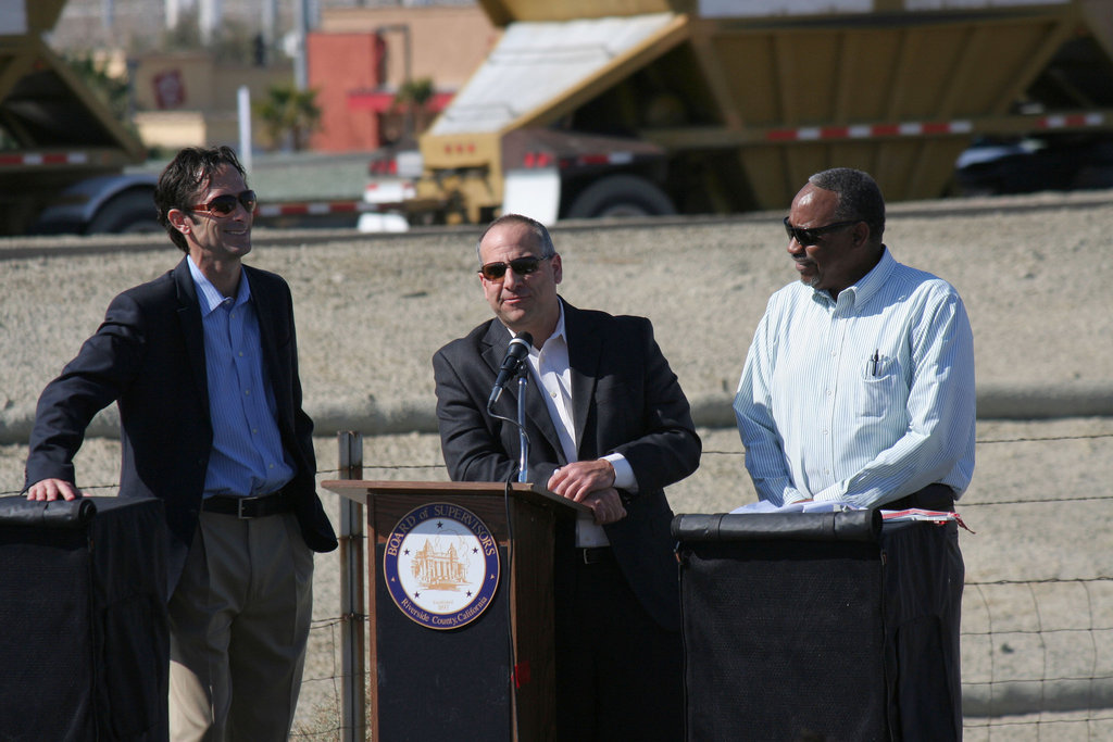 Dennis Green at I-10 Overpasses Ribbon Cutting (3433)