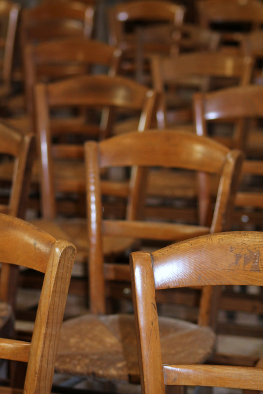 CHAISES ****