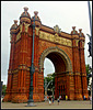 Barcelona: arco de triunfo.