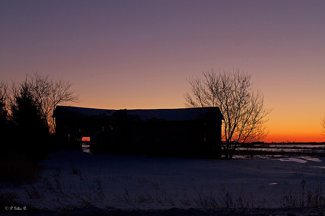 La cabane percée