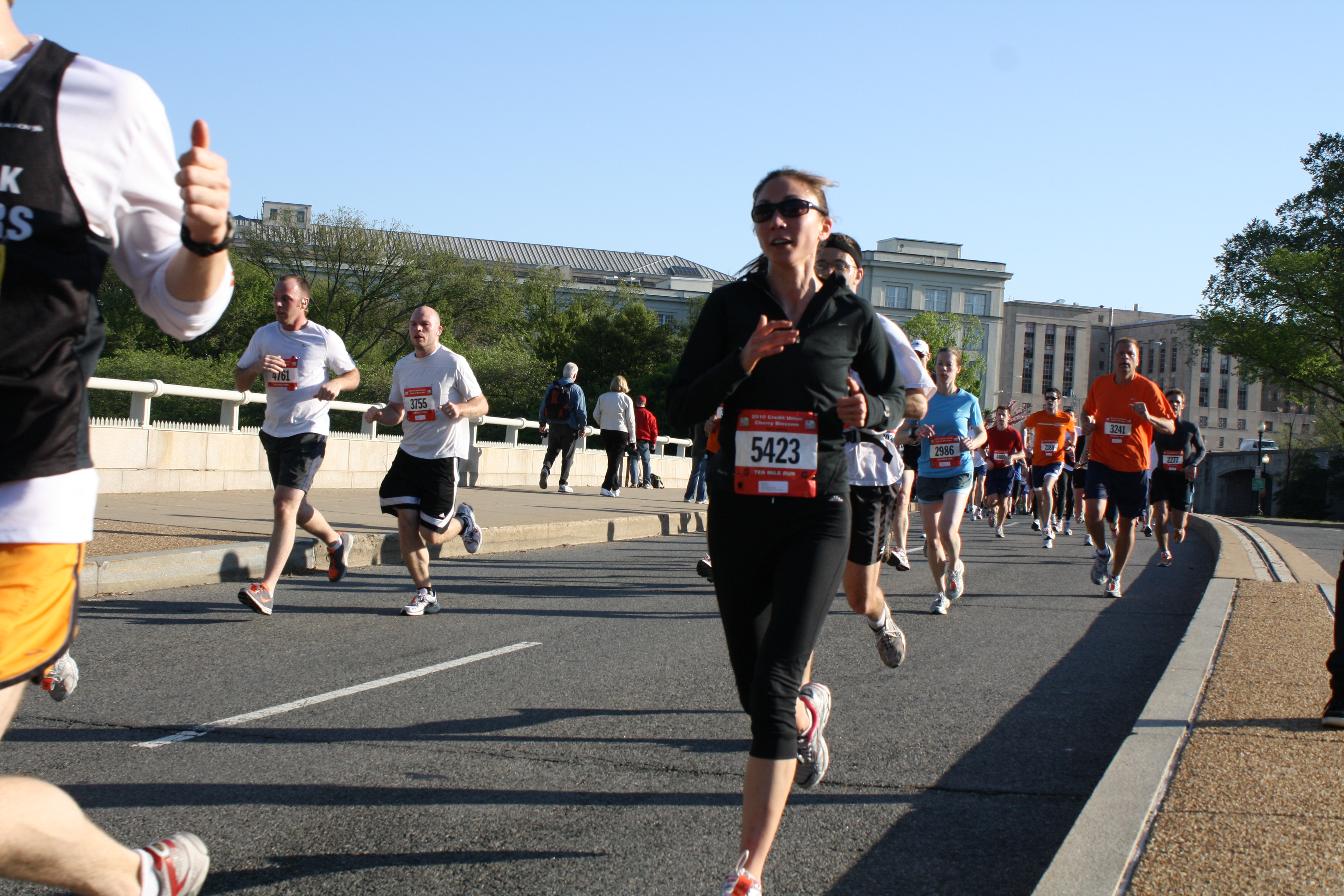 127.NCBF.10MileRun.TidalBasinEast.WDC.11April2010