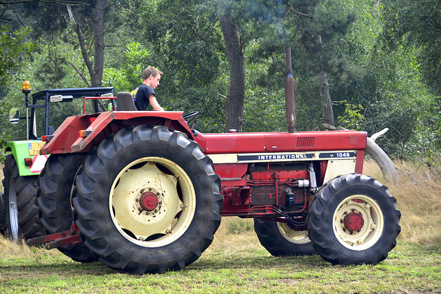 Oldtimerfestival Ravels 2013 – Big tractor