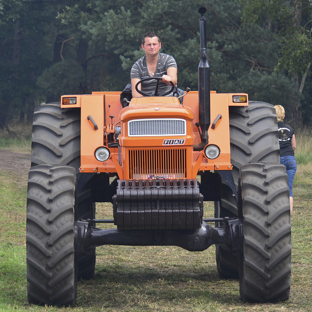 Oldtimerfestival Ravels 2013 – FIAT 1300DT Super tractor