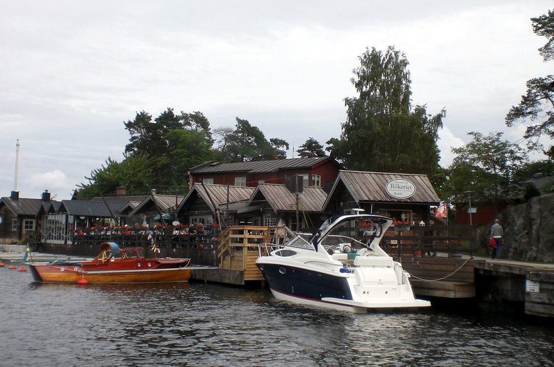 In den Schären von Stockholm (Rökeriet)