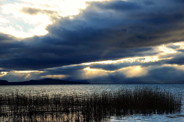 Ciel nuageux au lac...