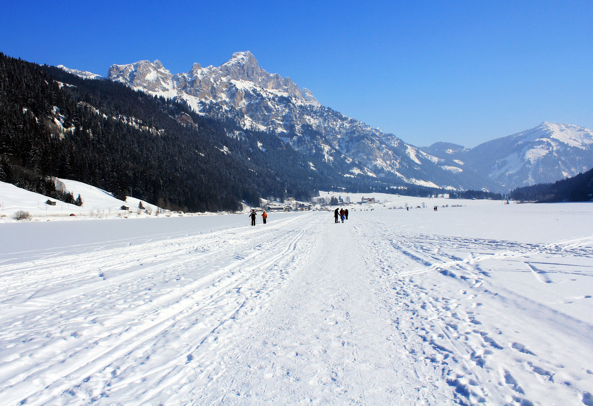 Der zugefrorene Haldensee bei minus 9 Grad. (PiP)