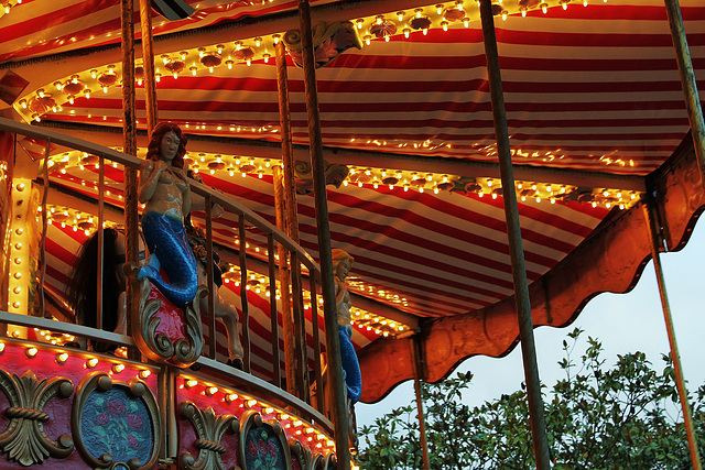 LE  CAROUSSEL à BEAUVAIS