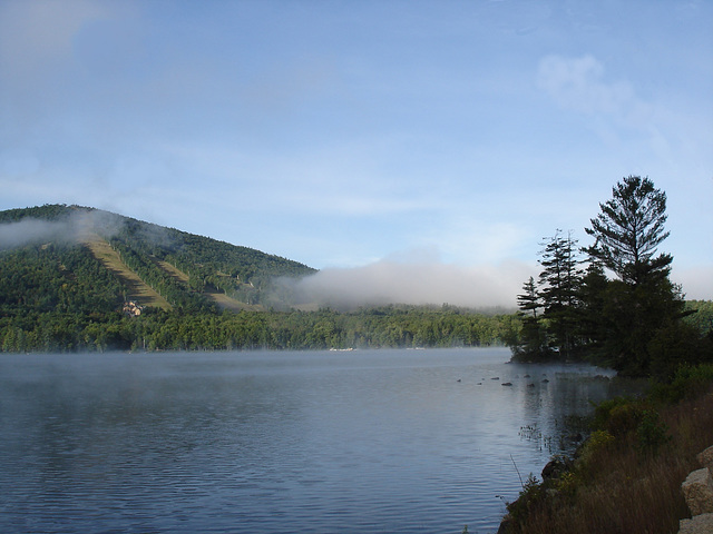 Low clouds & summer ski / Ski d'été et nuages en basse altitude.