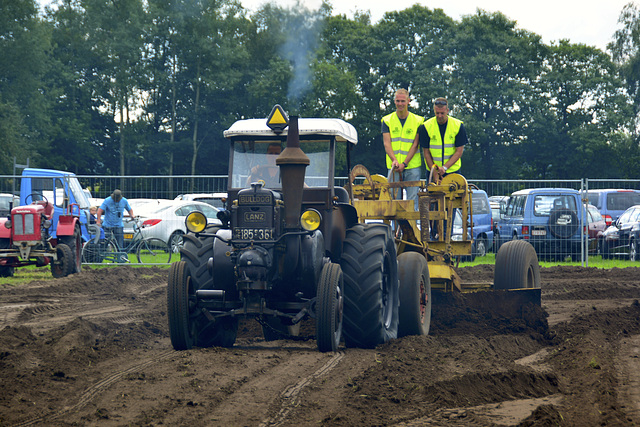 Oldtimerfestival Ravels 2013 – Lanz Bulldog tractor