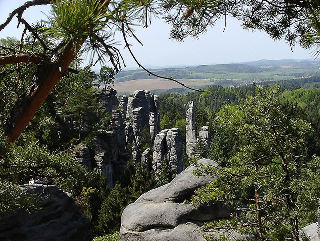 Sabloŝtona rokaro de Prachov en Bohemia Paradizo