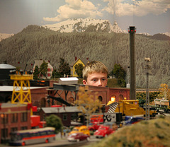 San Diego Model Railroad Museum Christmas Display (2040)