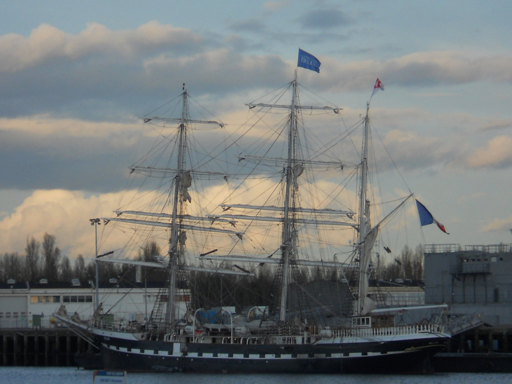 BELEM au Port Militaire ce soir,