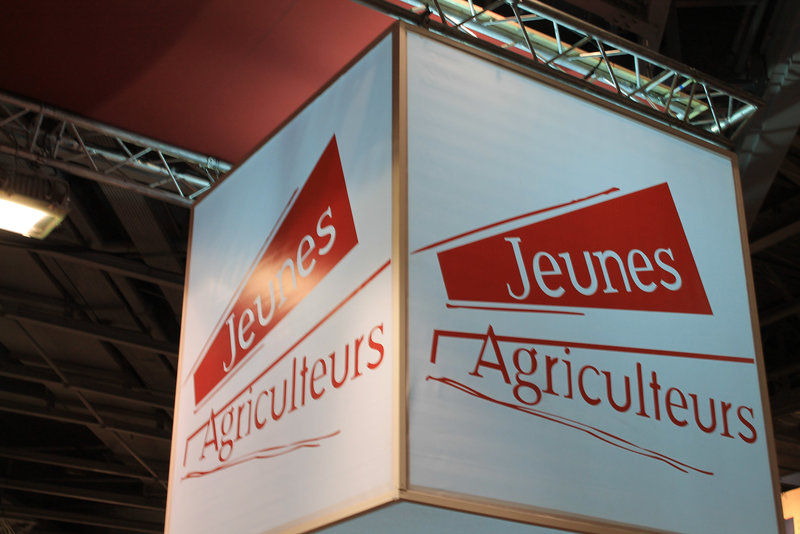 JEUNES AGRICULTEURS !