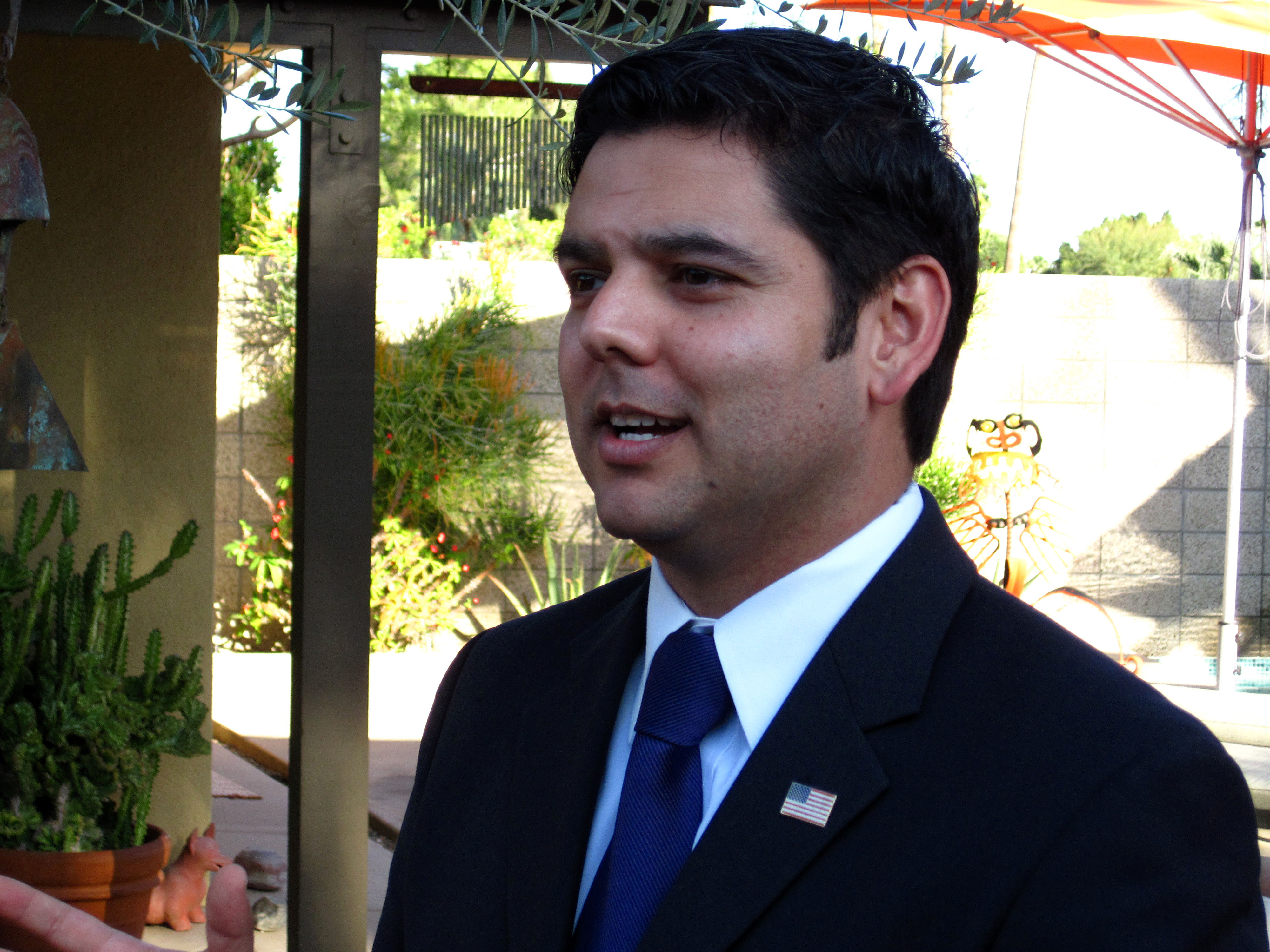 Dr. Raul Ruiz (1957)