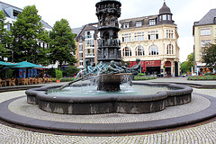 Brunnen auf dem Görresplatz in Koblenz am Rhein