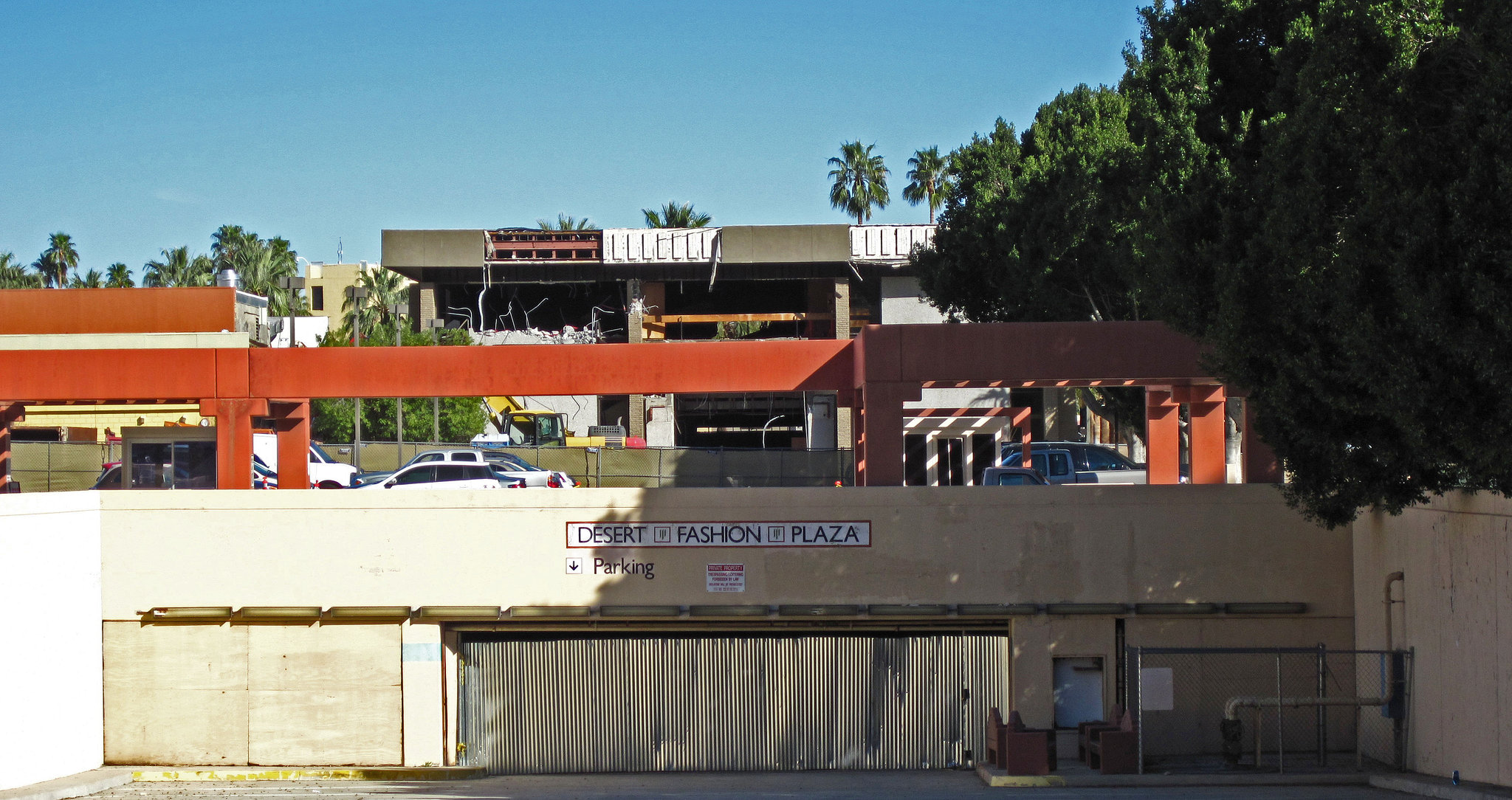 Desert Fashion Plaza Demolition (1793)