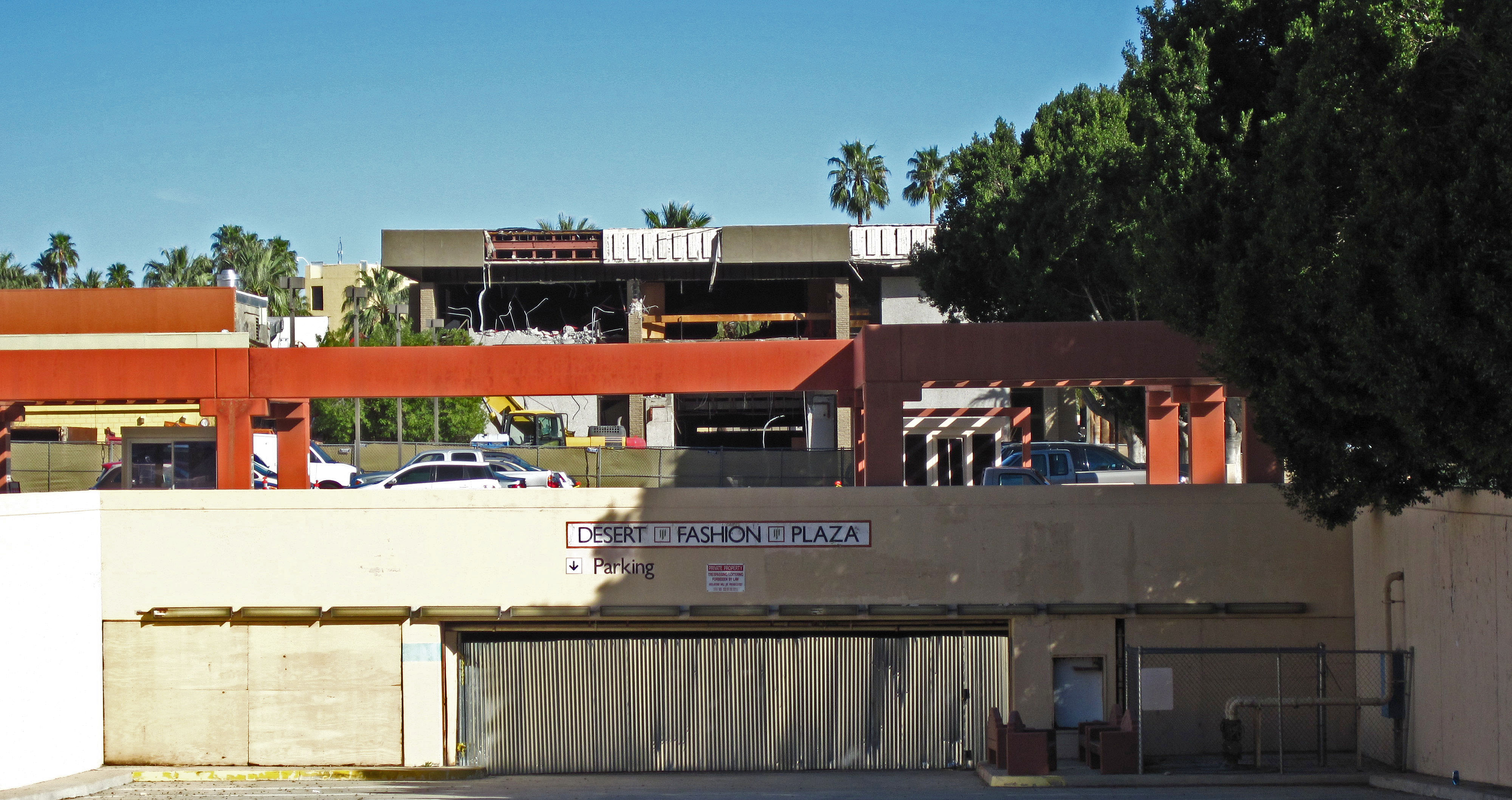 Desert Fashion Plaza Demolition (1793)